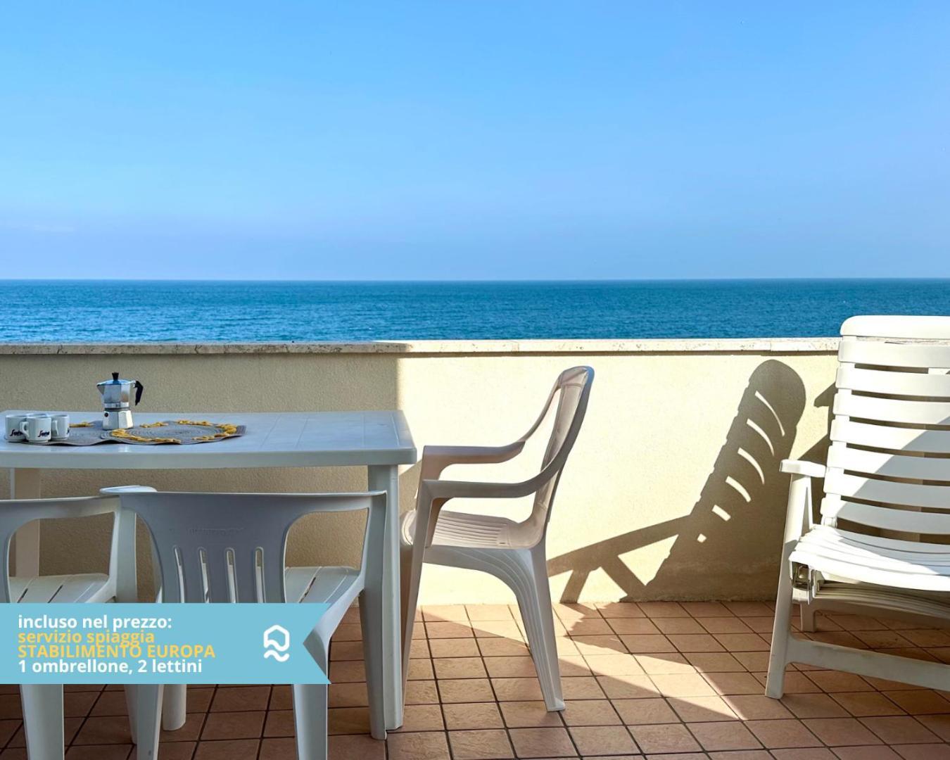 Rs321 - Marcelli, Trilocale Fronte Mare Con Spiaggia Inclusa Dış mekan fotoğraf